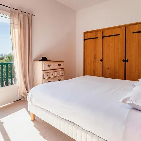 Belle Maison Basque Avec Piscine A Holiday home